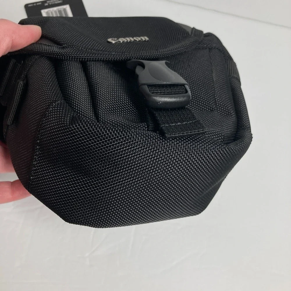 Canon PowerShot Deluxe Soft Case PSC-4200 with Adjustable Strap Black Charcoal‎